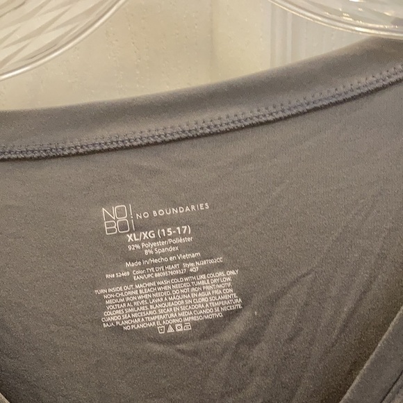 FINAL MARKDOWN Junior no boundaries tee xl - Picture 3 of 3